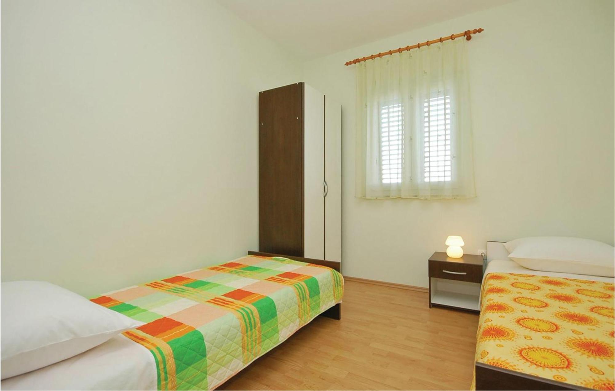 Cozy Apartment In Posedarje With House Sea View Экстерьер фото